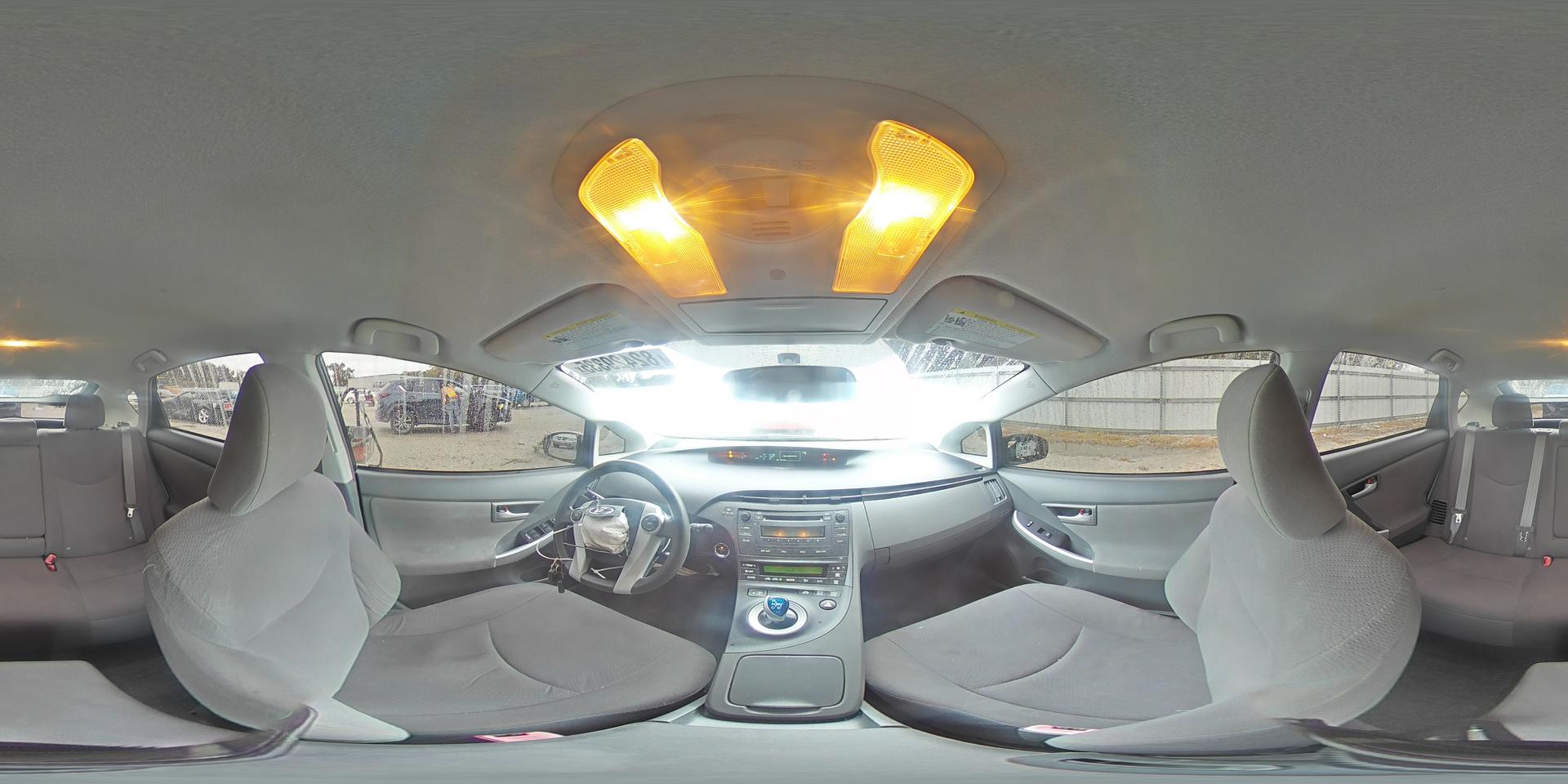 2011 TOYOTA PRIUS