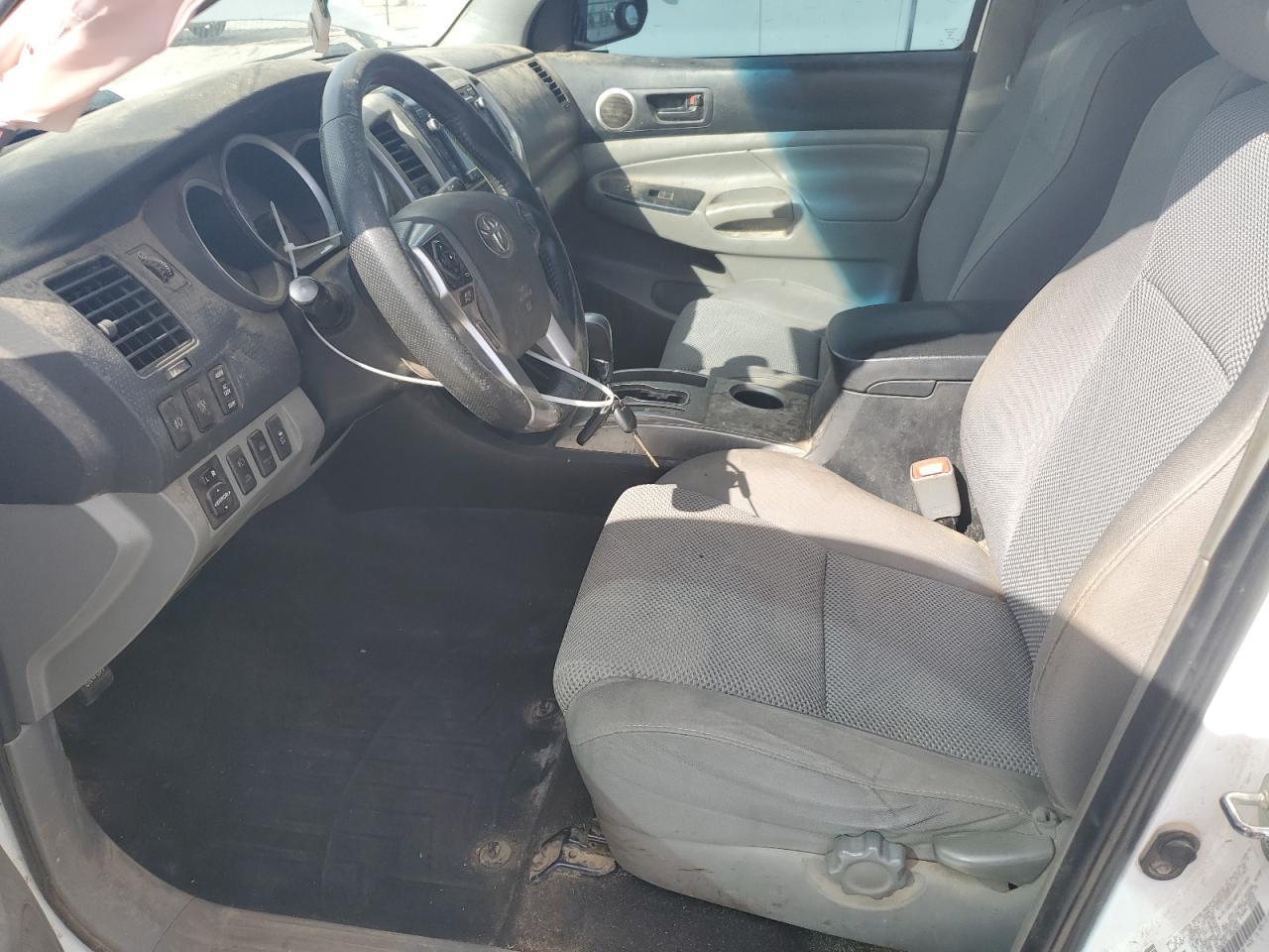 2015 TOYOTA TACOMA