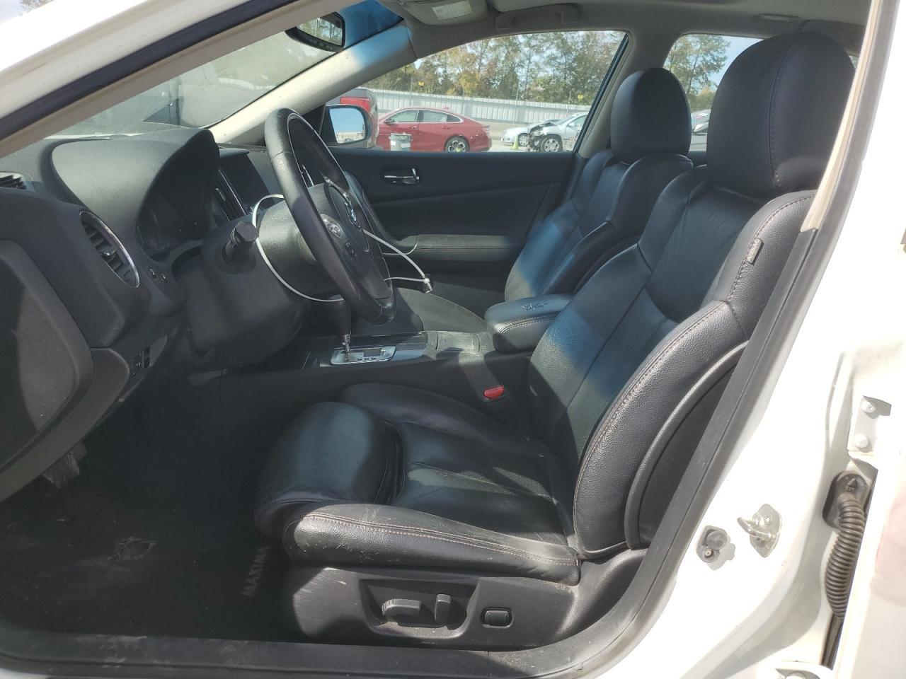 2012 NISSAN Maxima