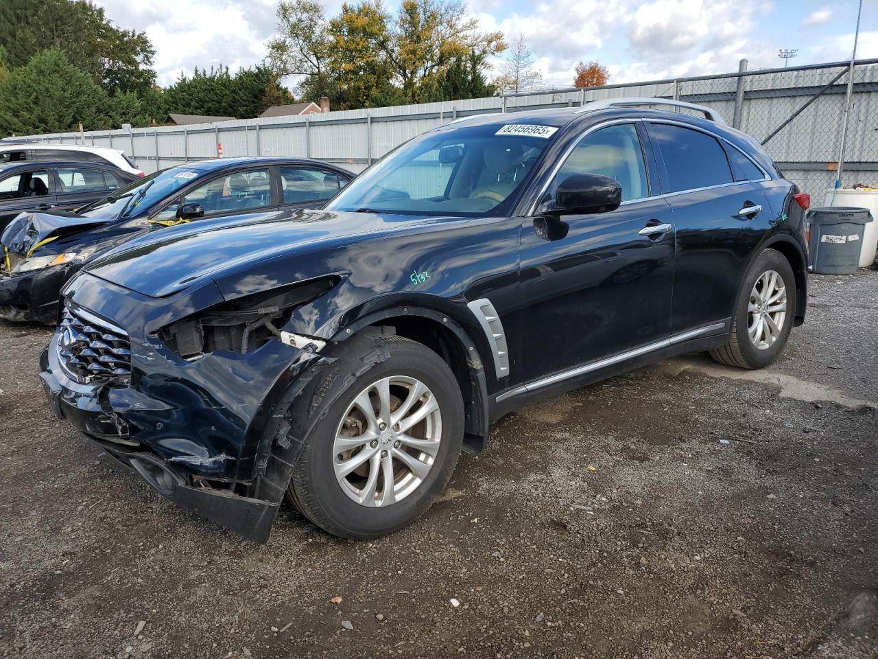 2011 INFINITI FX35