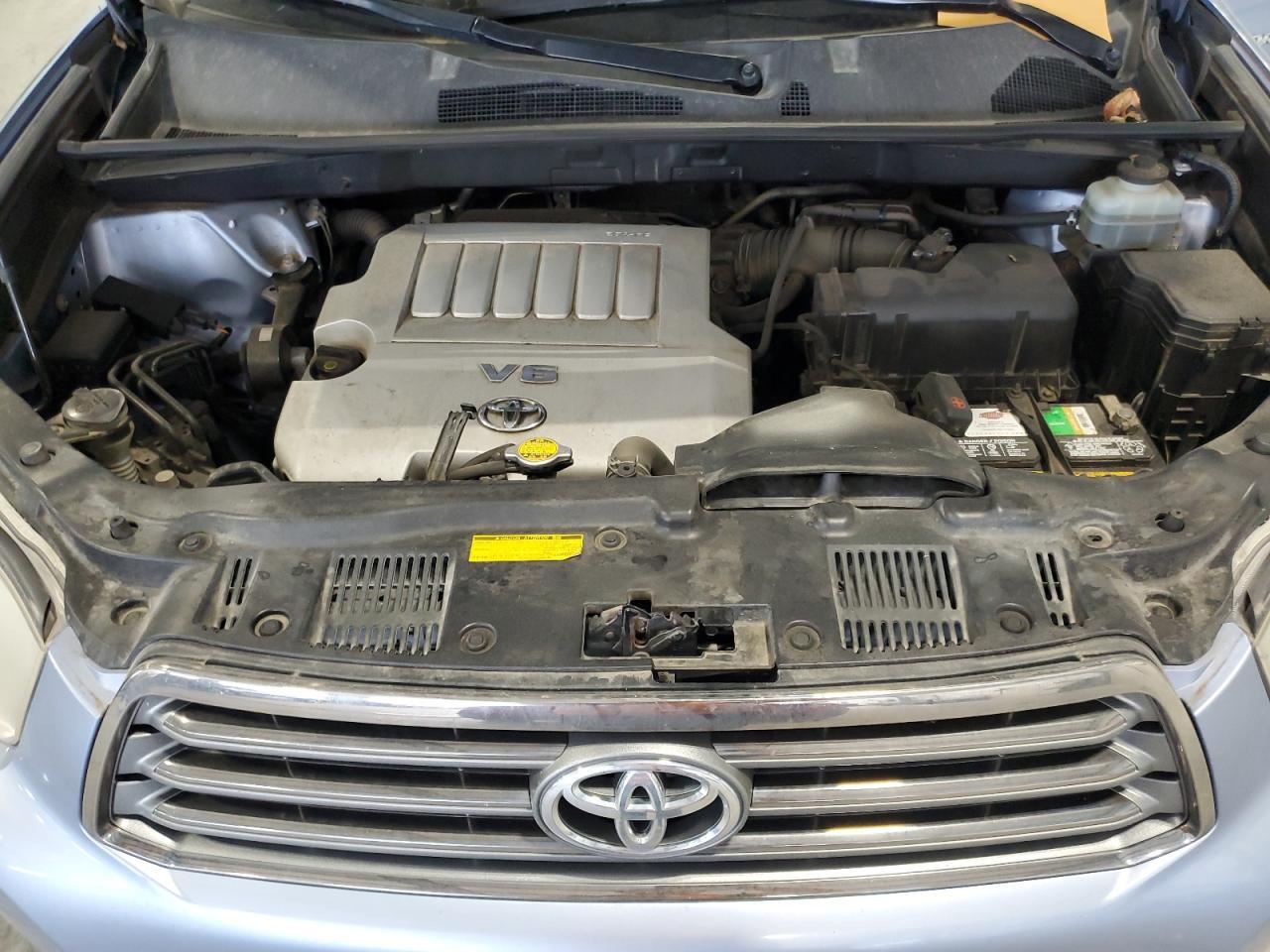 2010 TOYOTA HIGHLANDER