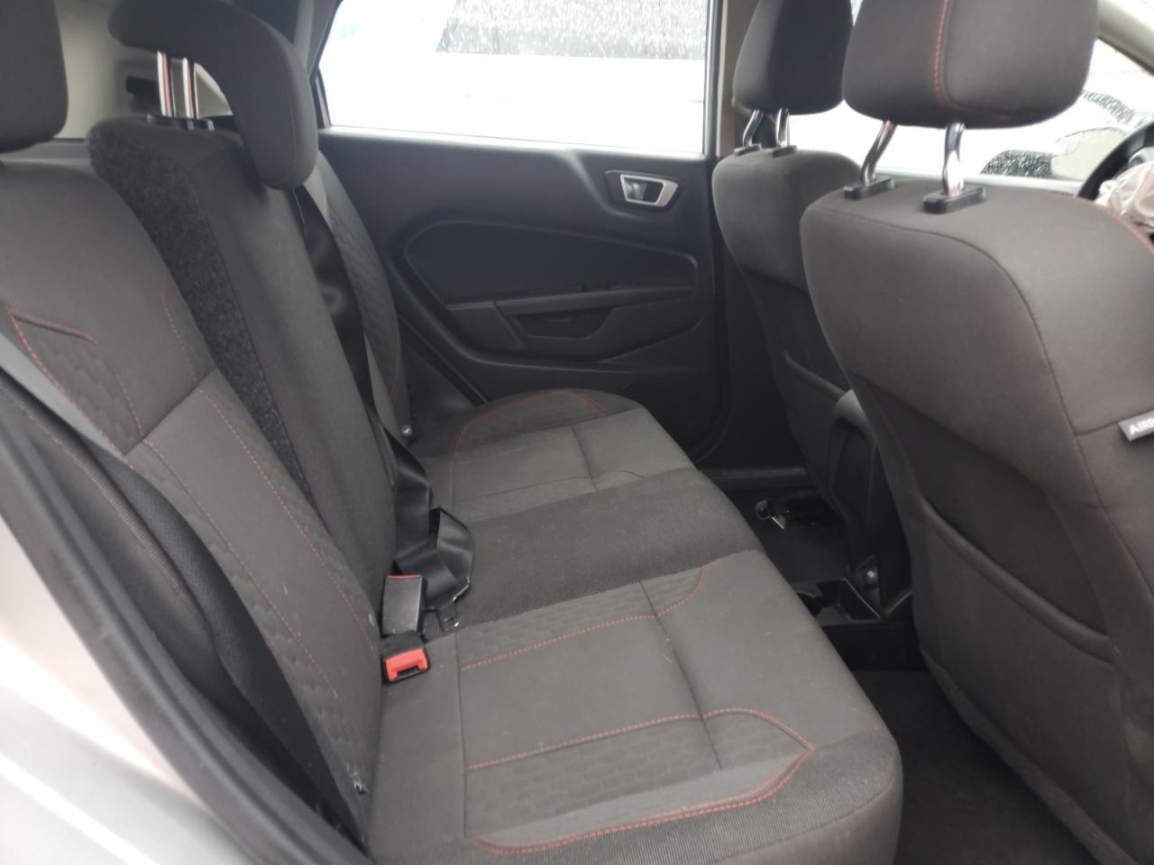 2016 FORD Fiesta
