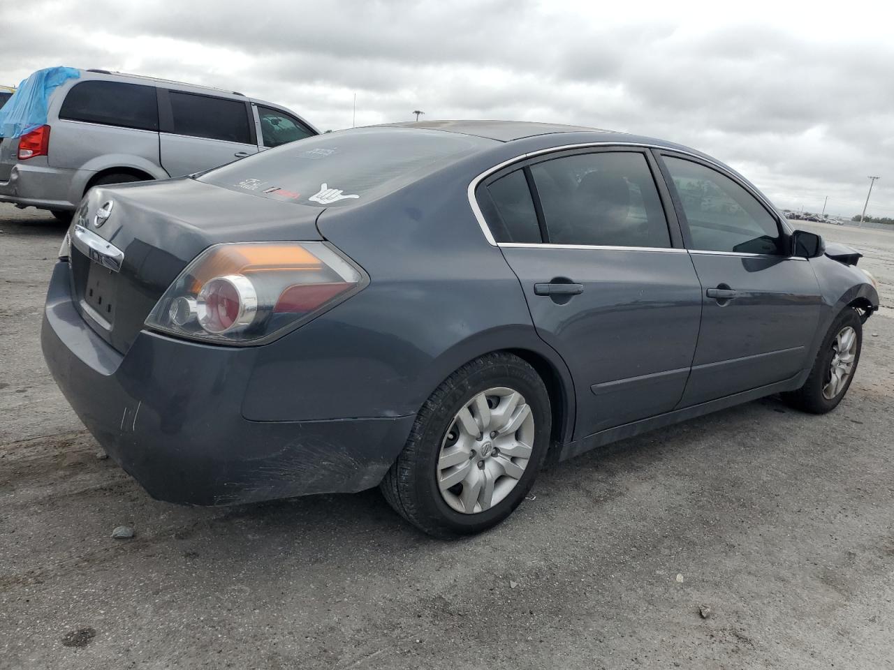 2010 NISSAN ALTIMA