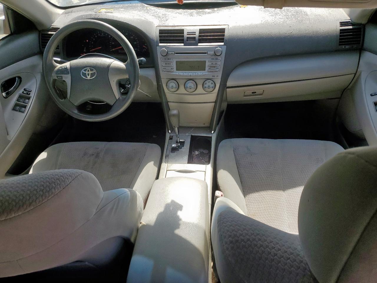 2011 TOYOTA CAMRY