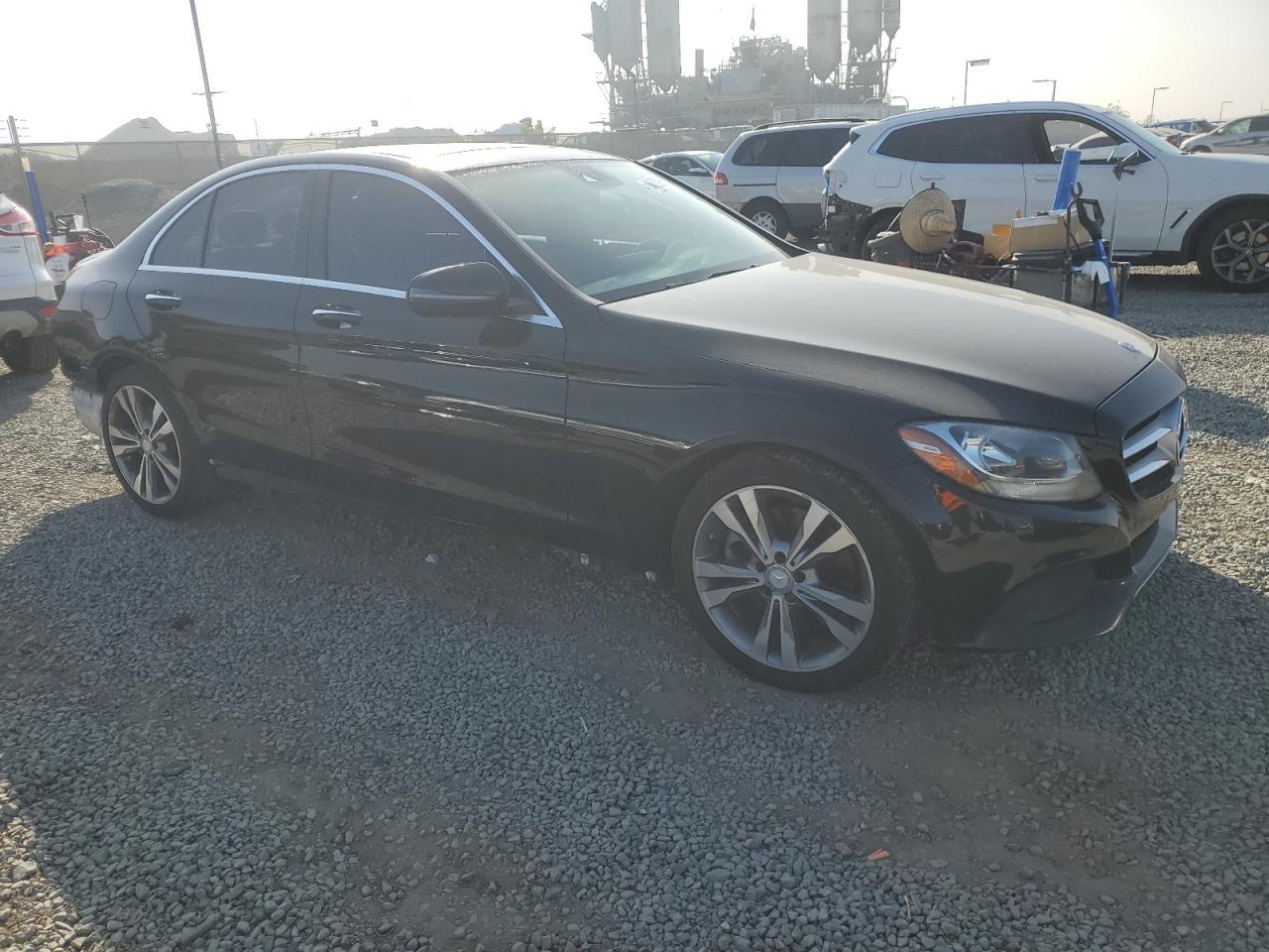 2016 MERCEDES-BENZ C-CLASS
