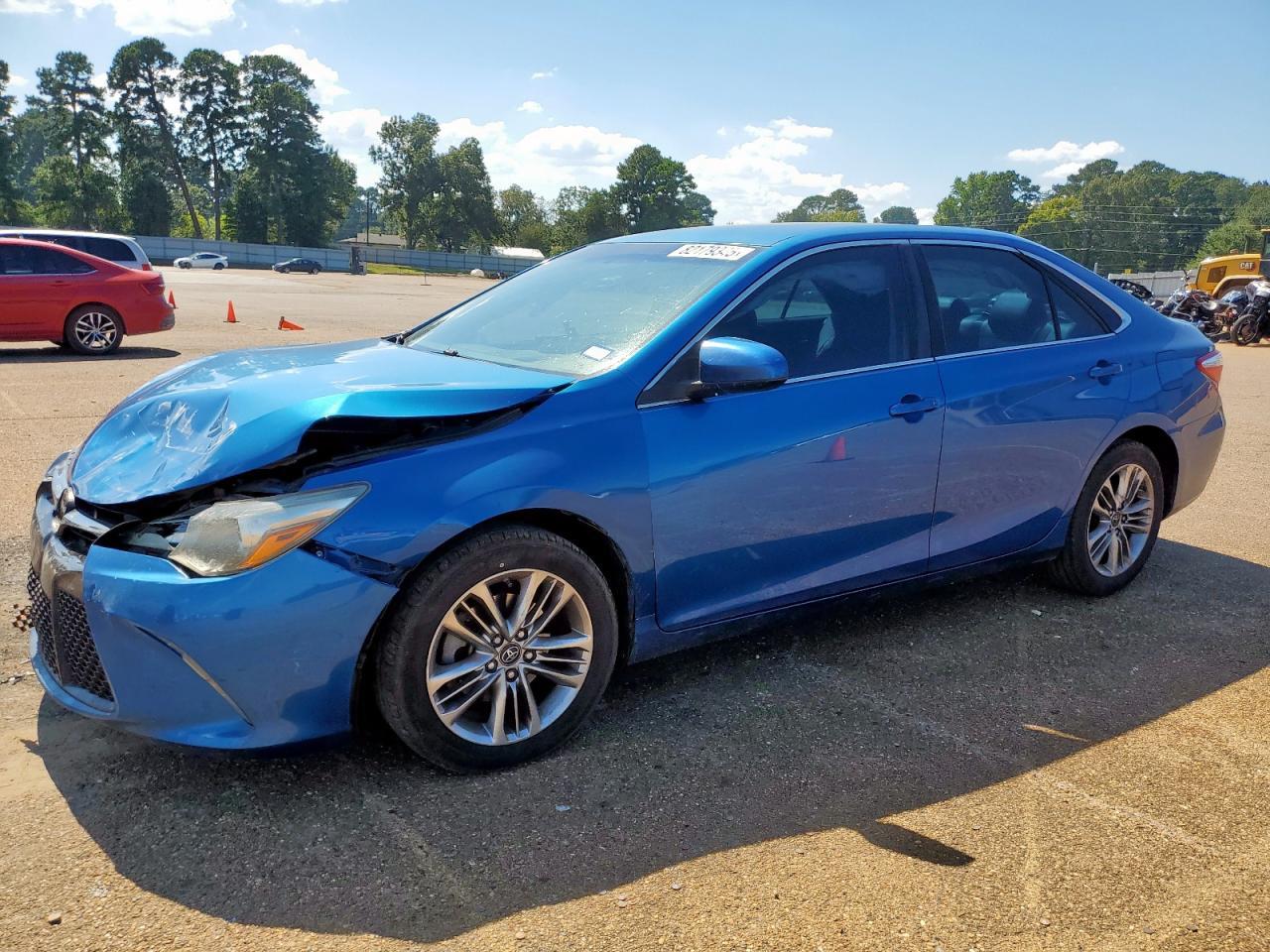 2017 TOYOTA CAMRY