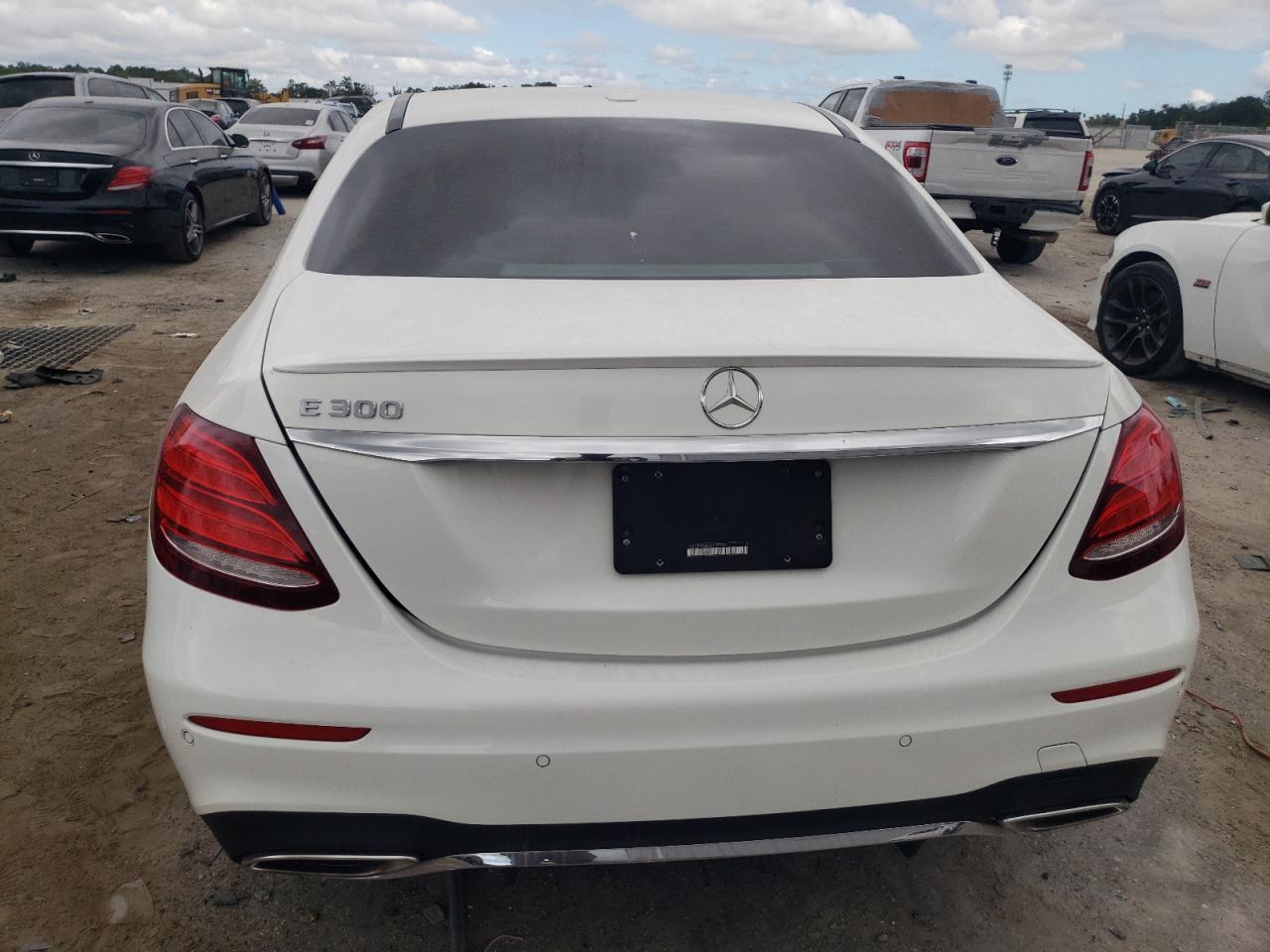 2017 MERCEDES-BENZ E-Class