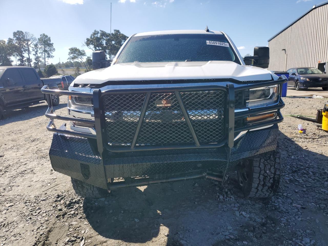 2018 CHEVROLET Silverado