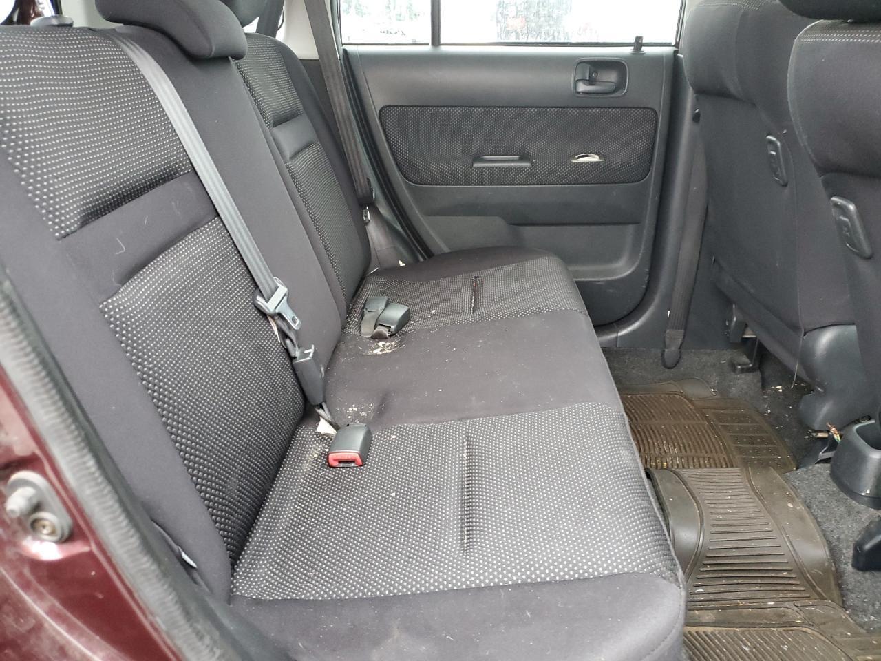 2004 TOYOTA SCION
