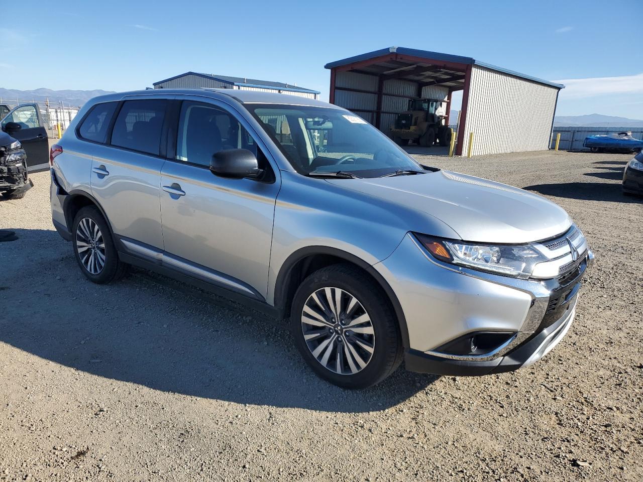 2020 MITSUBISHI outlander