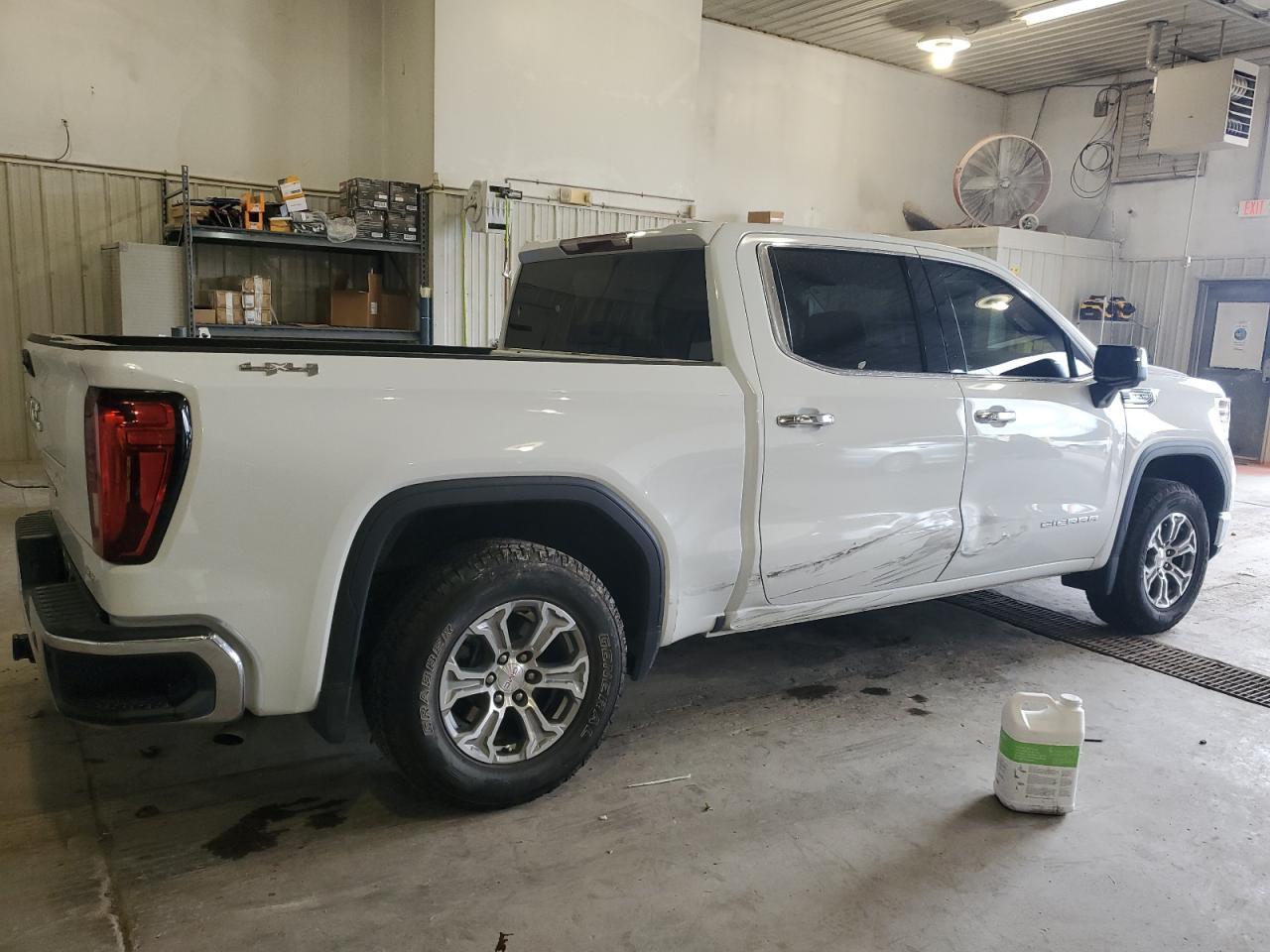 2024 GMC Sierra