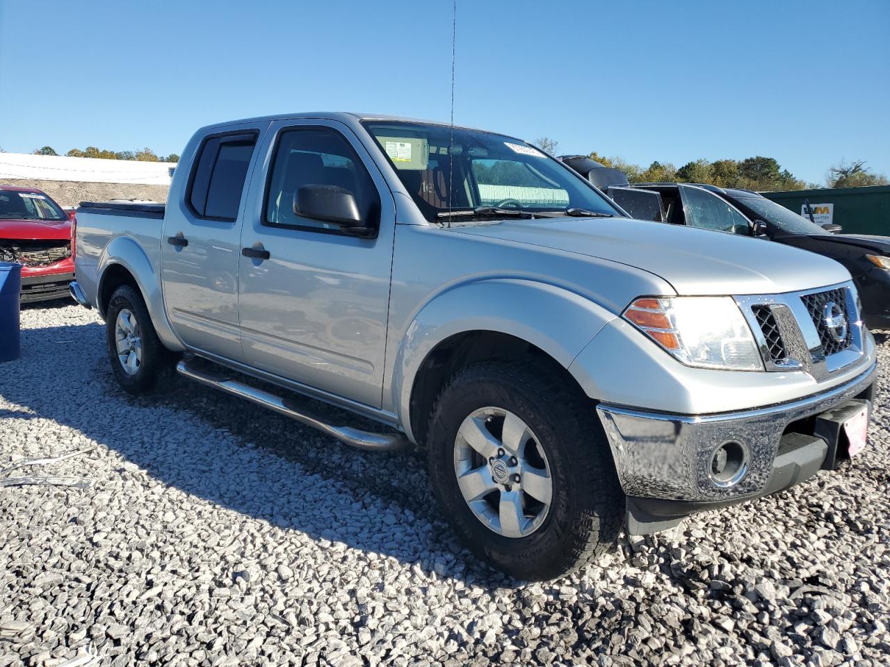 2011 NISSAN Frontier