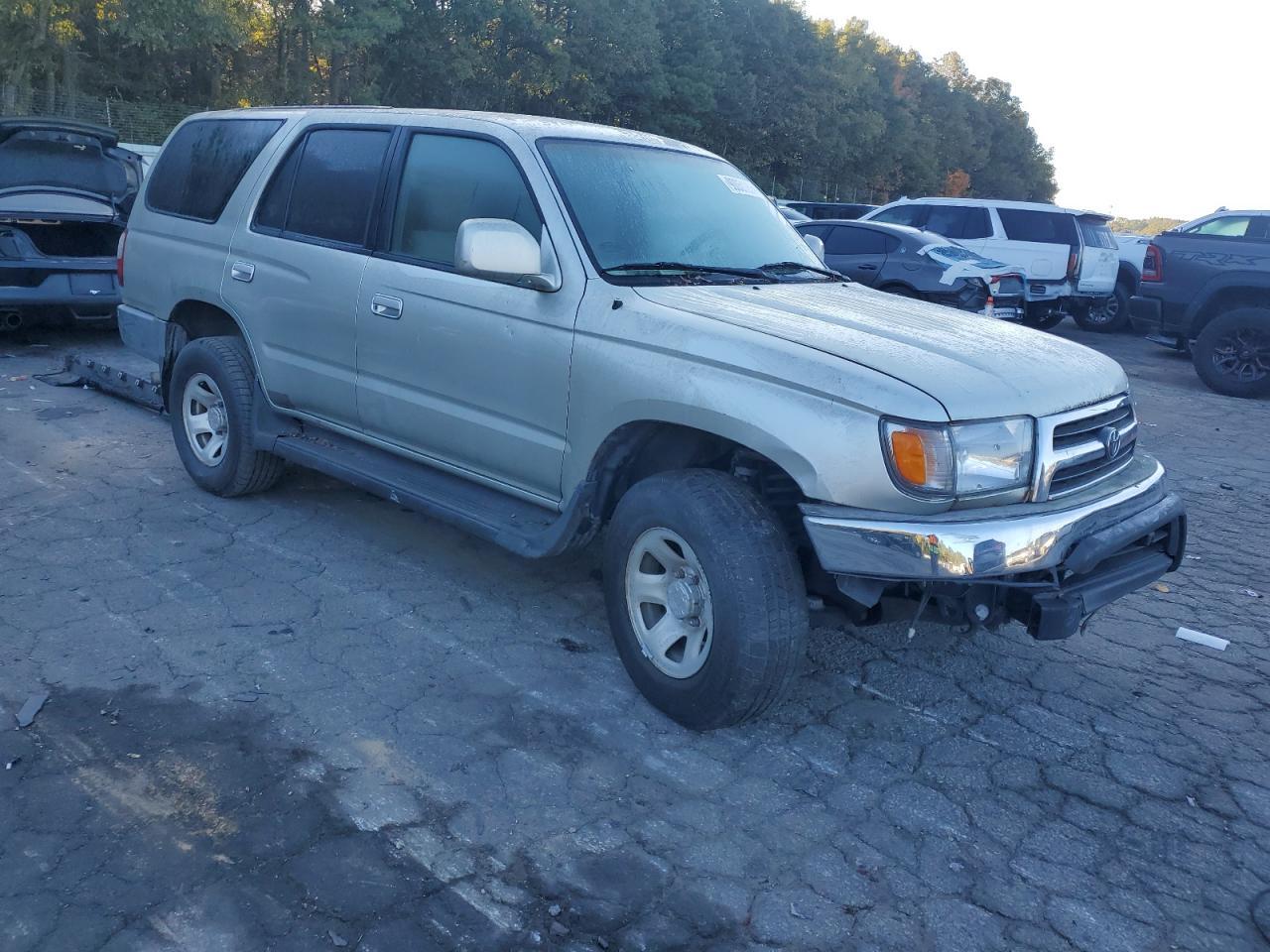 2000 TOYOTA 4Runner
