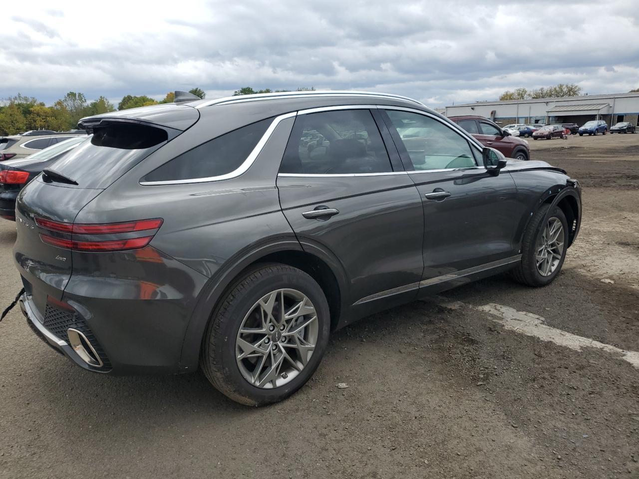 2025 GENESIS GV70