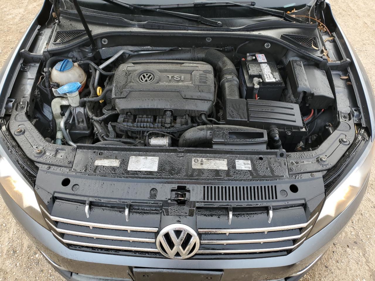 2015 VOLKSWAGEN Passat