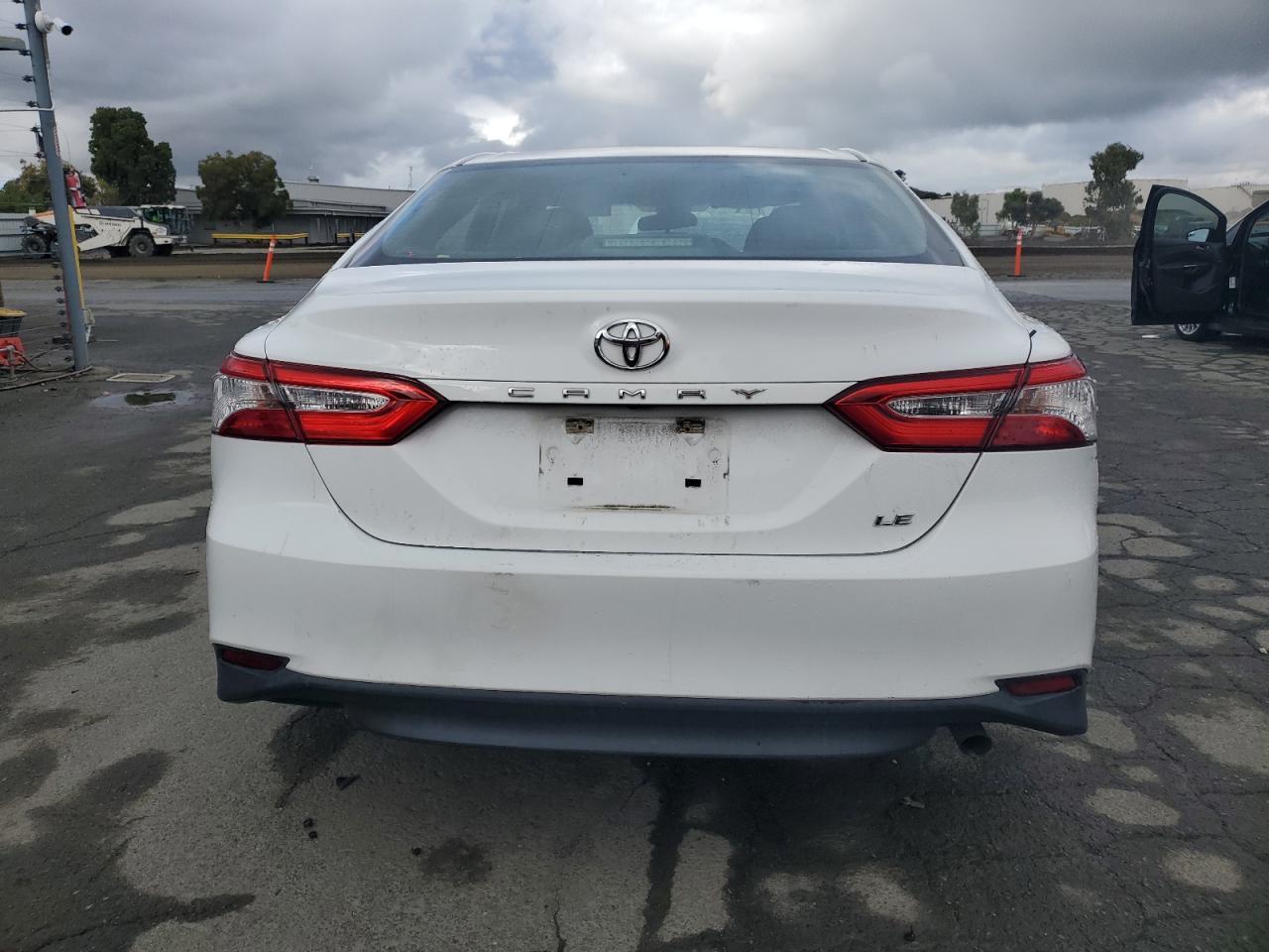 2018 TOYOTA CAMRY