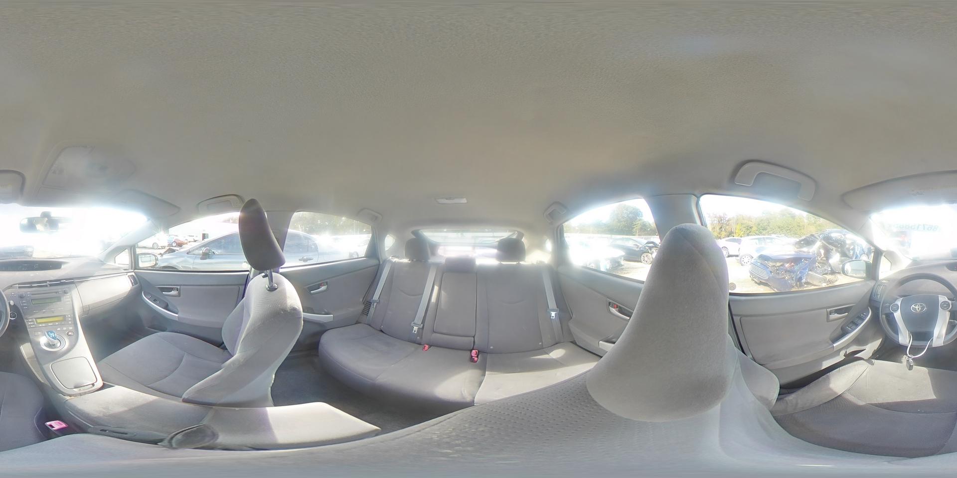 2011 TOYOTA PRIUS