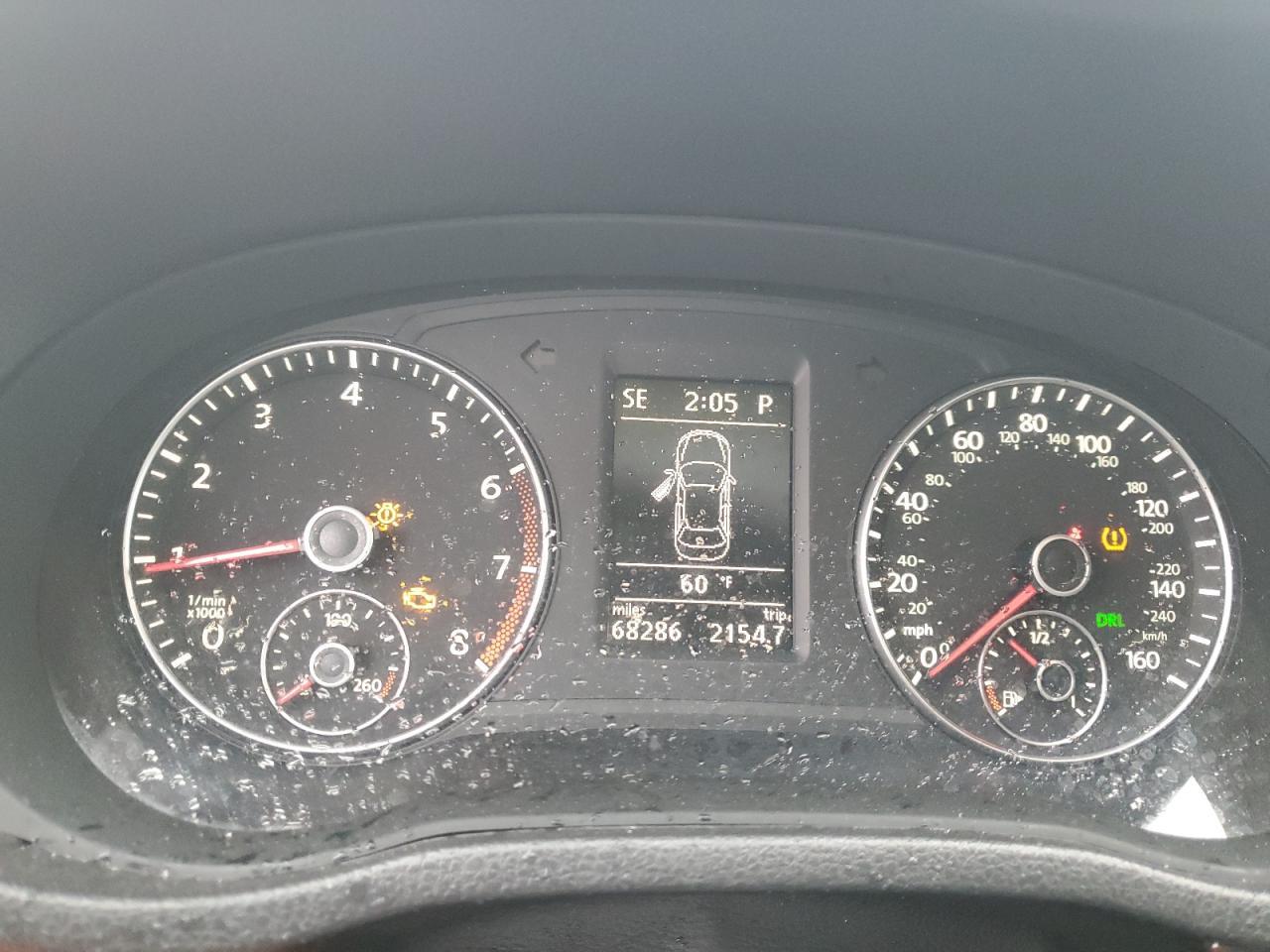 2012 VOLKSWAGEN Passat