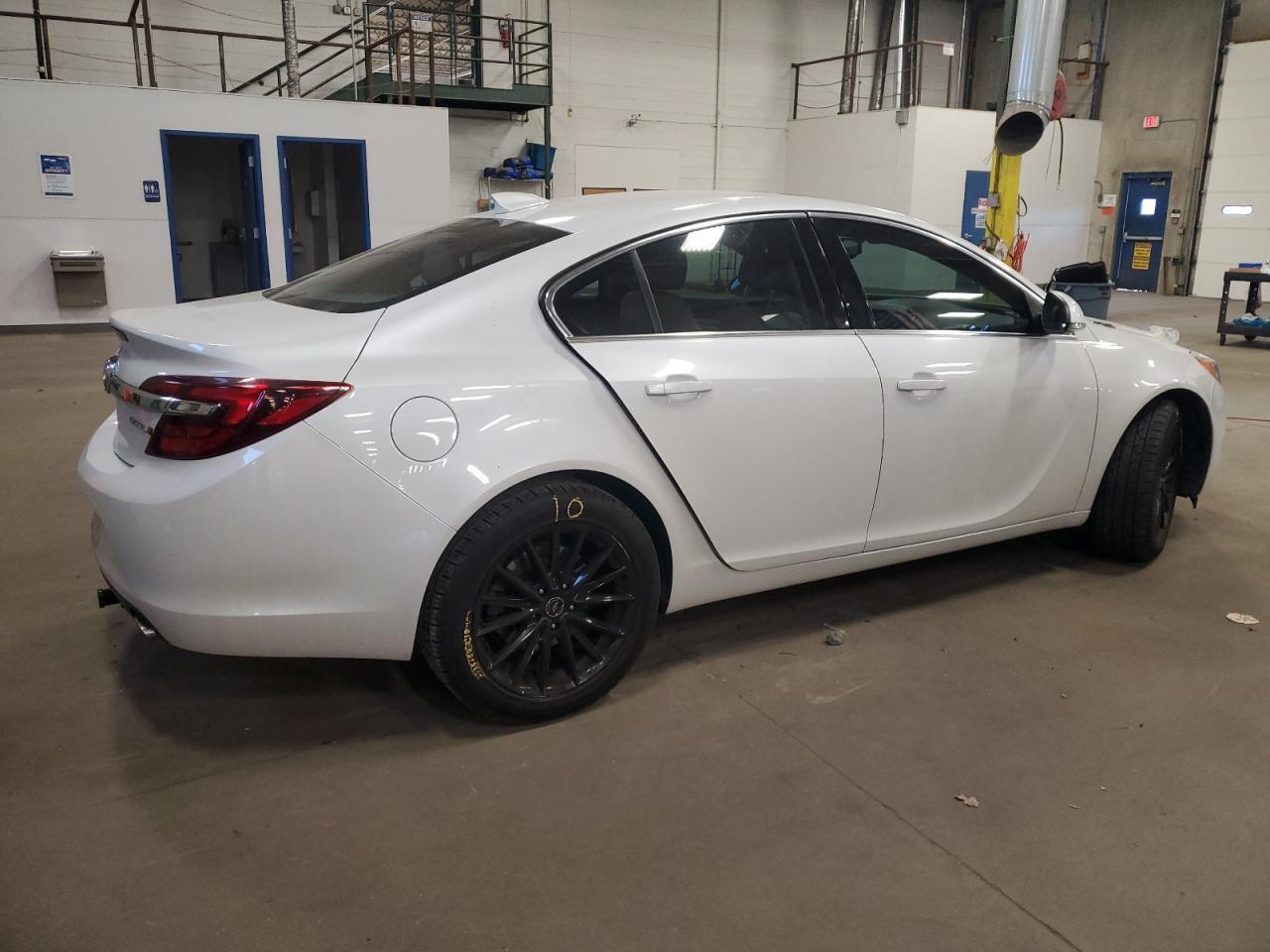 2016 BUICK Regal