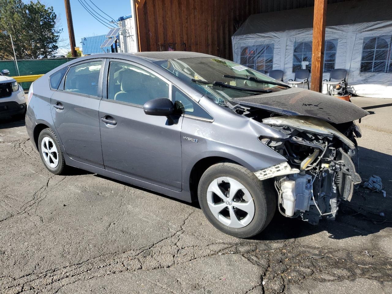 2015 TOYOTA PRIUS