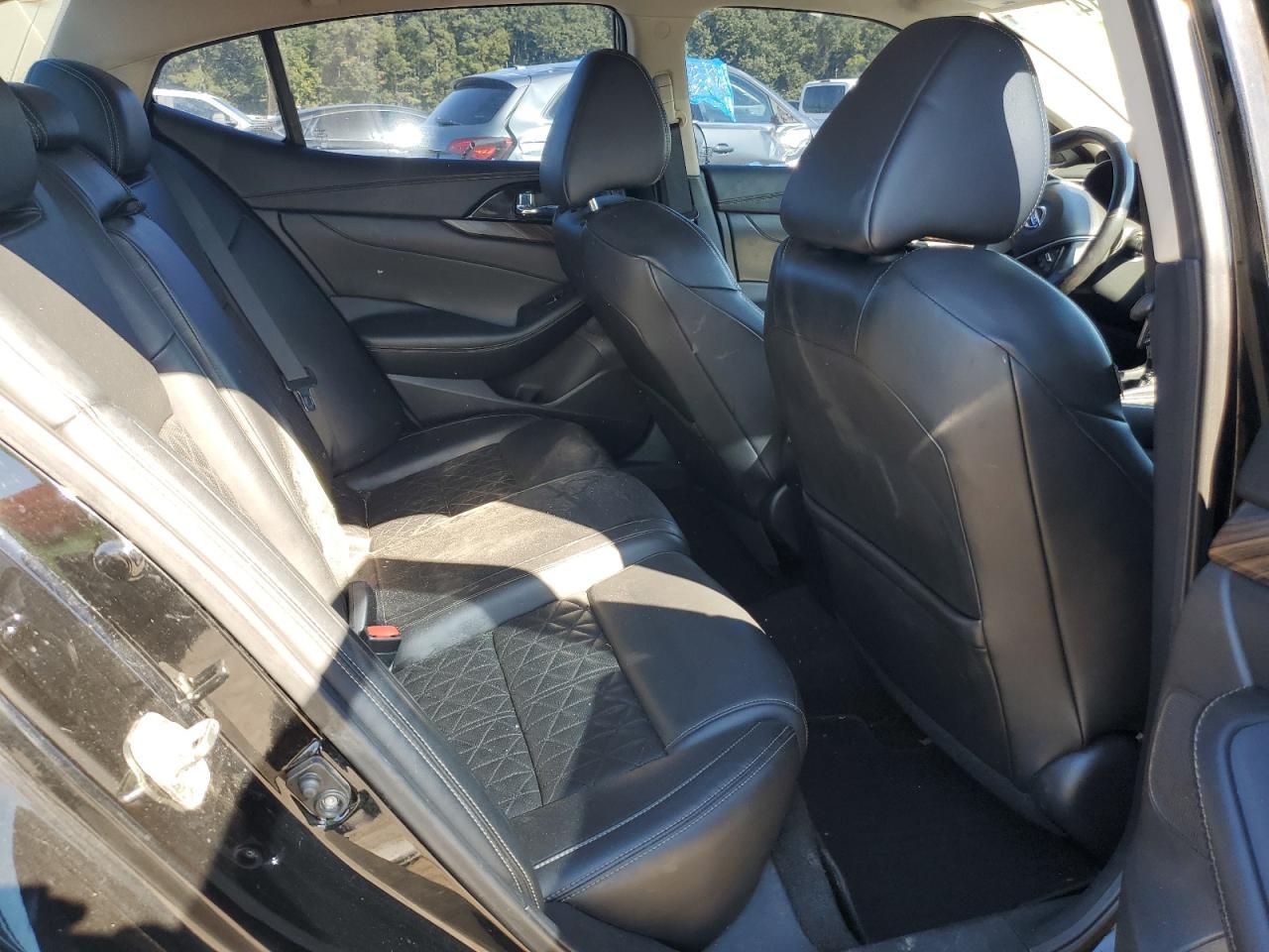 2016 NISSAN Maxima