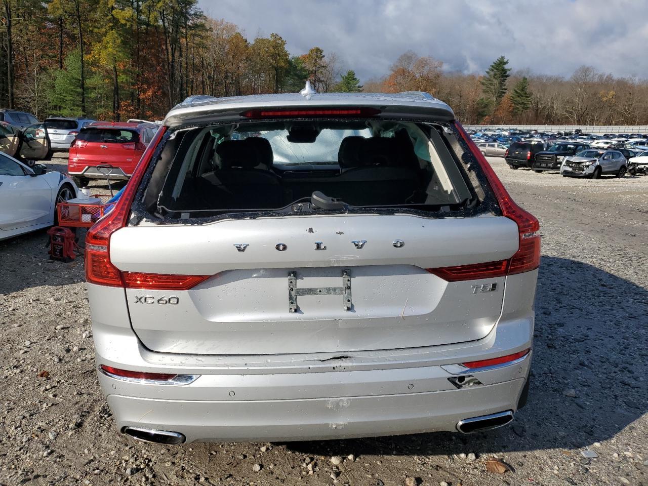 2021 VOLVO XC60