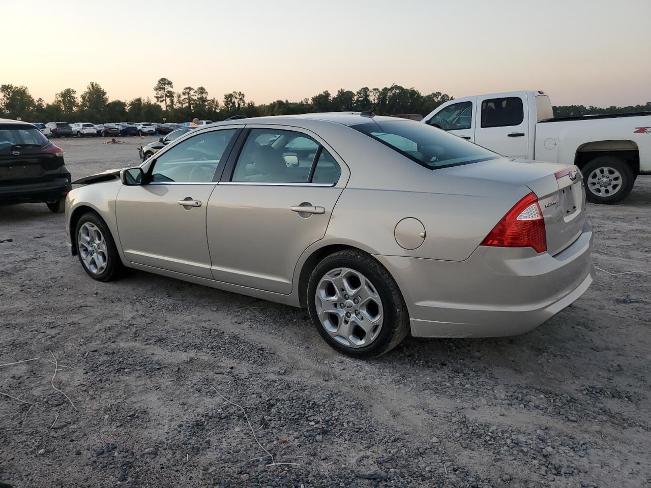 2010 FORD FUSION