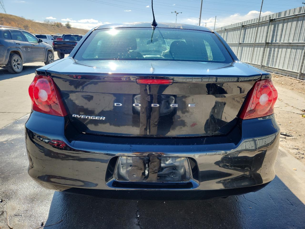2013 DODGE Avenger