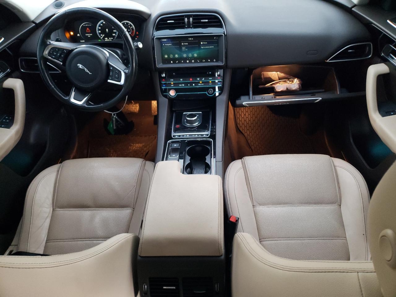 2018 JAGUAR F-Pace
