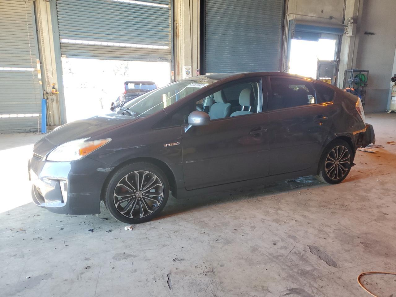 2015 TOYOTA PRIUS