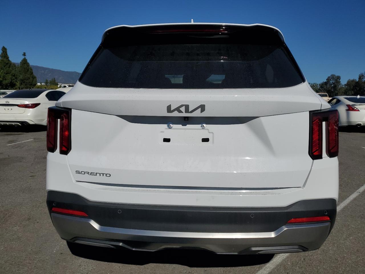 2025 KIA SORENTO