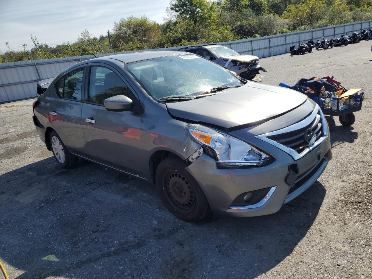 2016 NISSAN VERSA