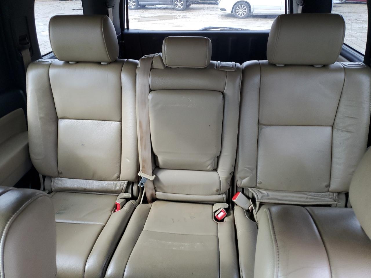 2013 TOYOTA Sequoia