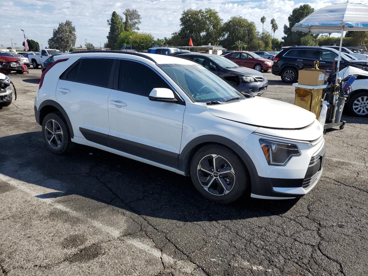 2025 KIA Niro