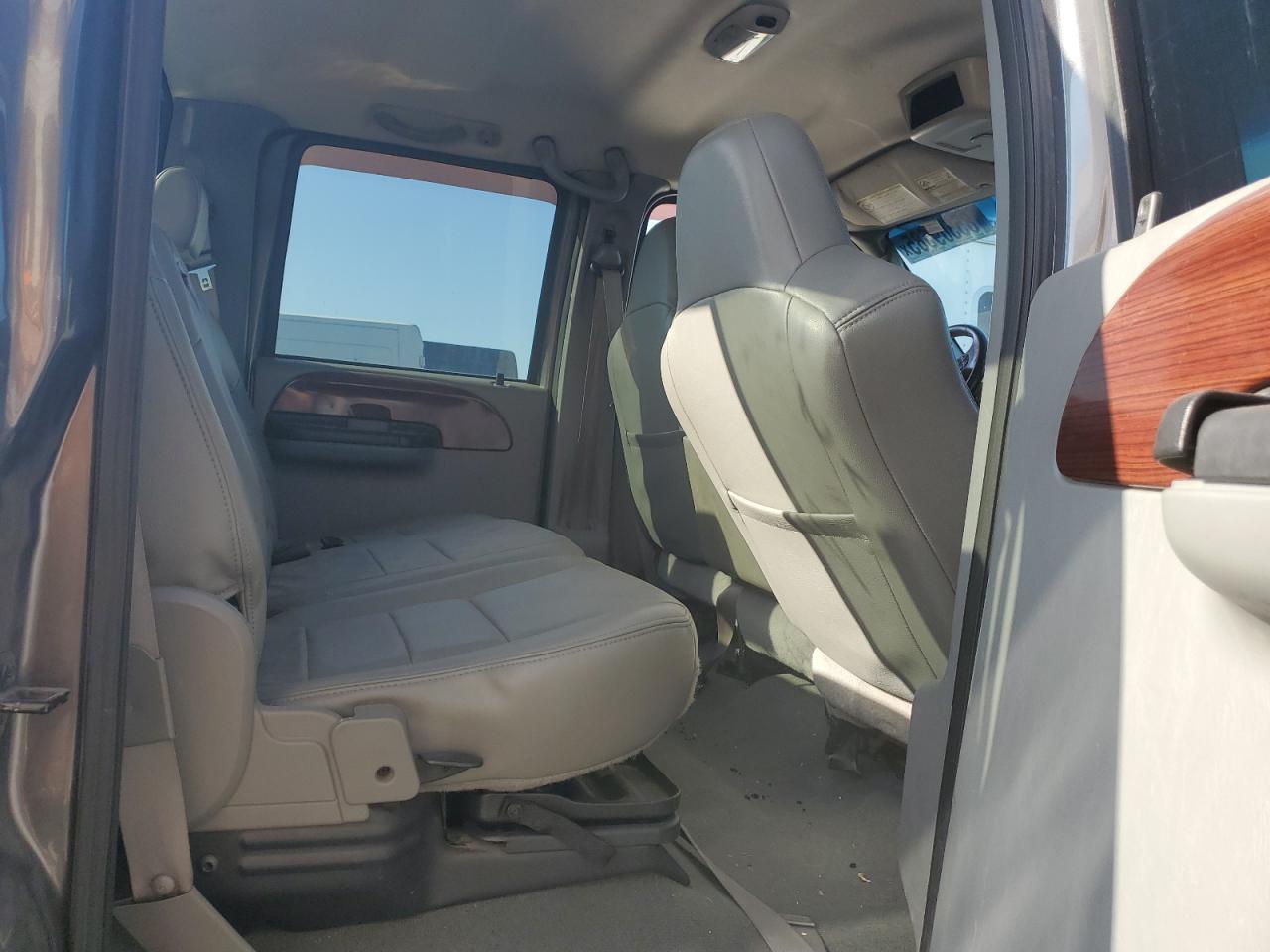 2005 FORD F-350