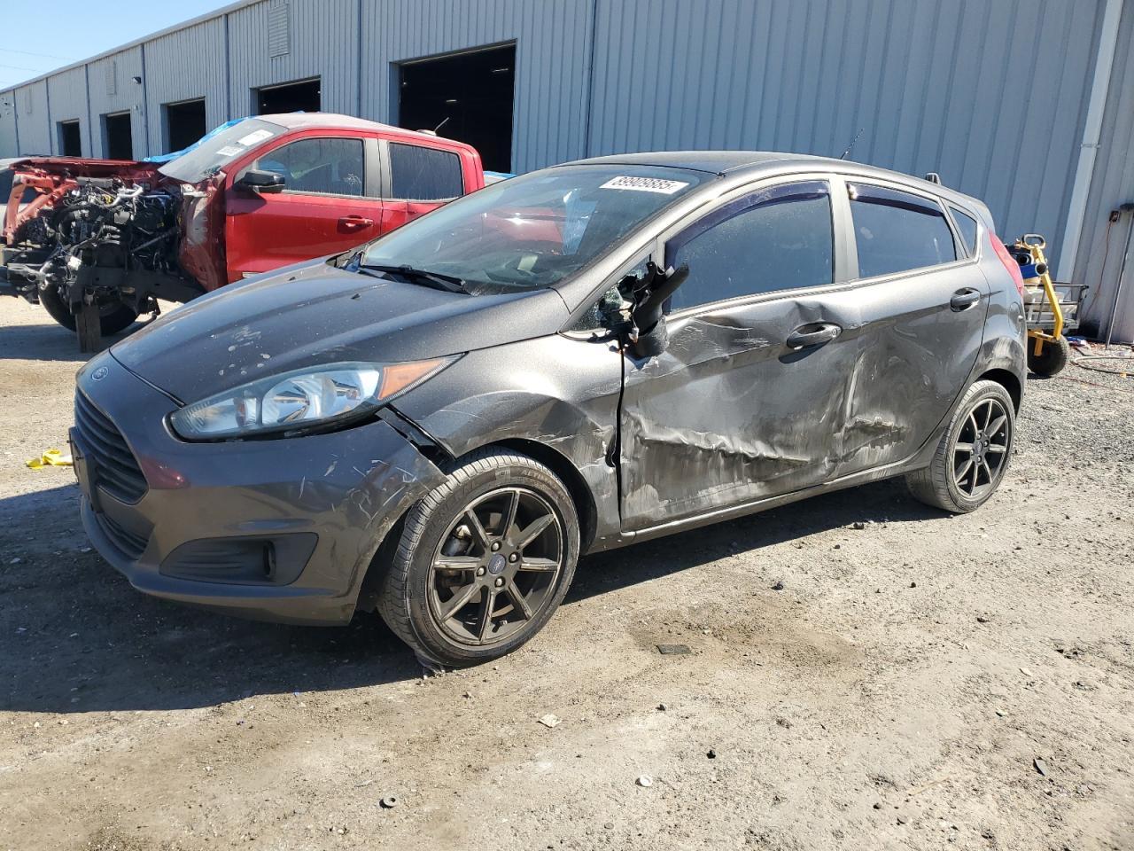 2016 FORD Fiesta