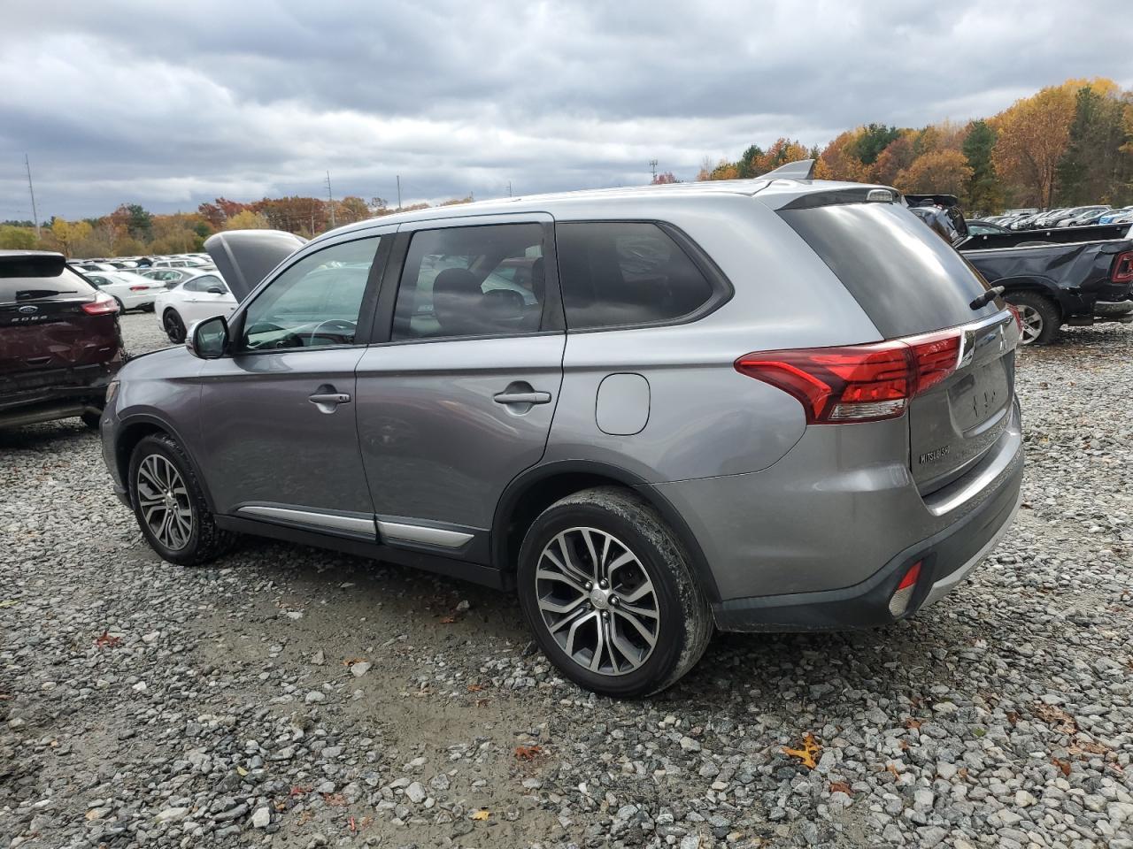 2018 MITSUBISHI outlander