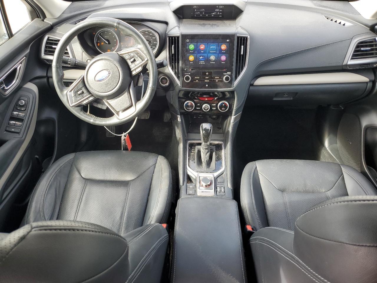 2022 SUBARU FORESTER
