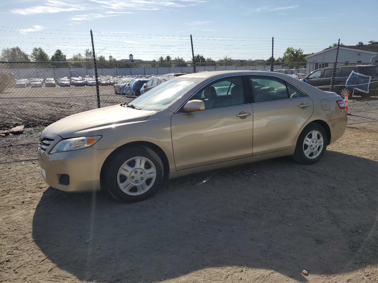 2011 TOYOTA CAMRY