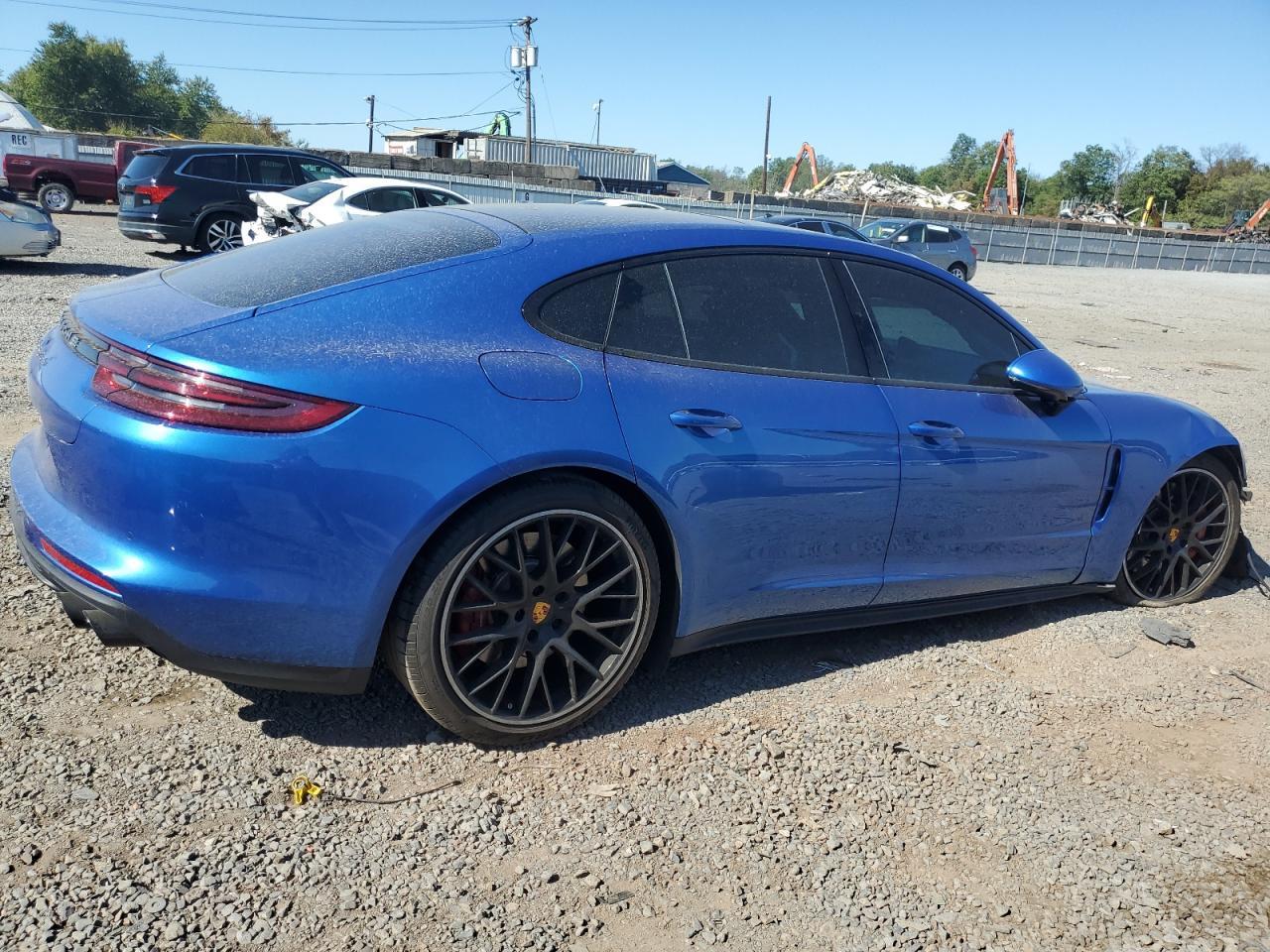 2018 PORSCHE Panamera