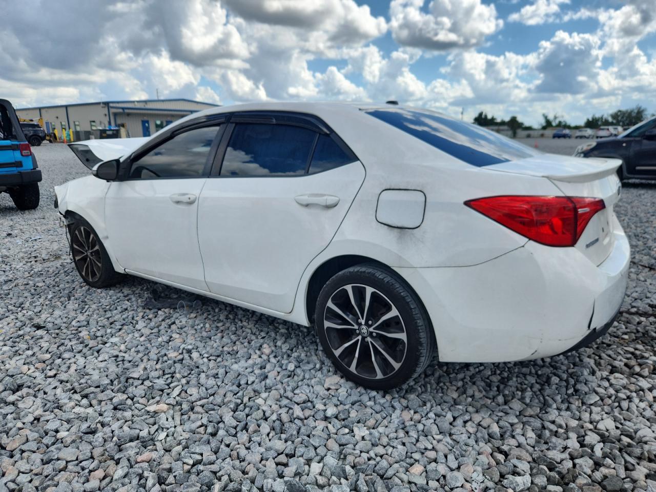 2017 TOYOTA COROLLA