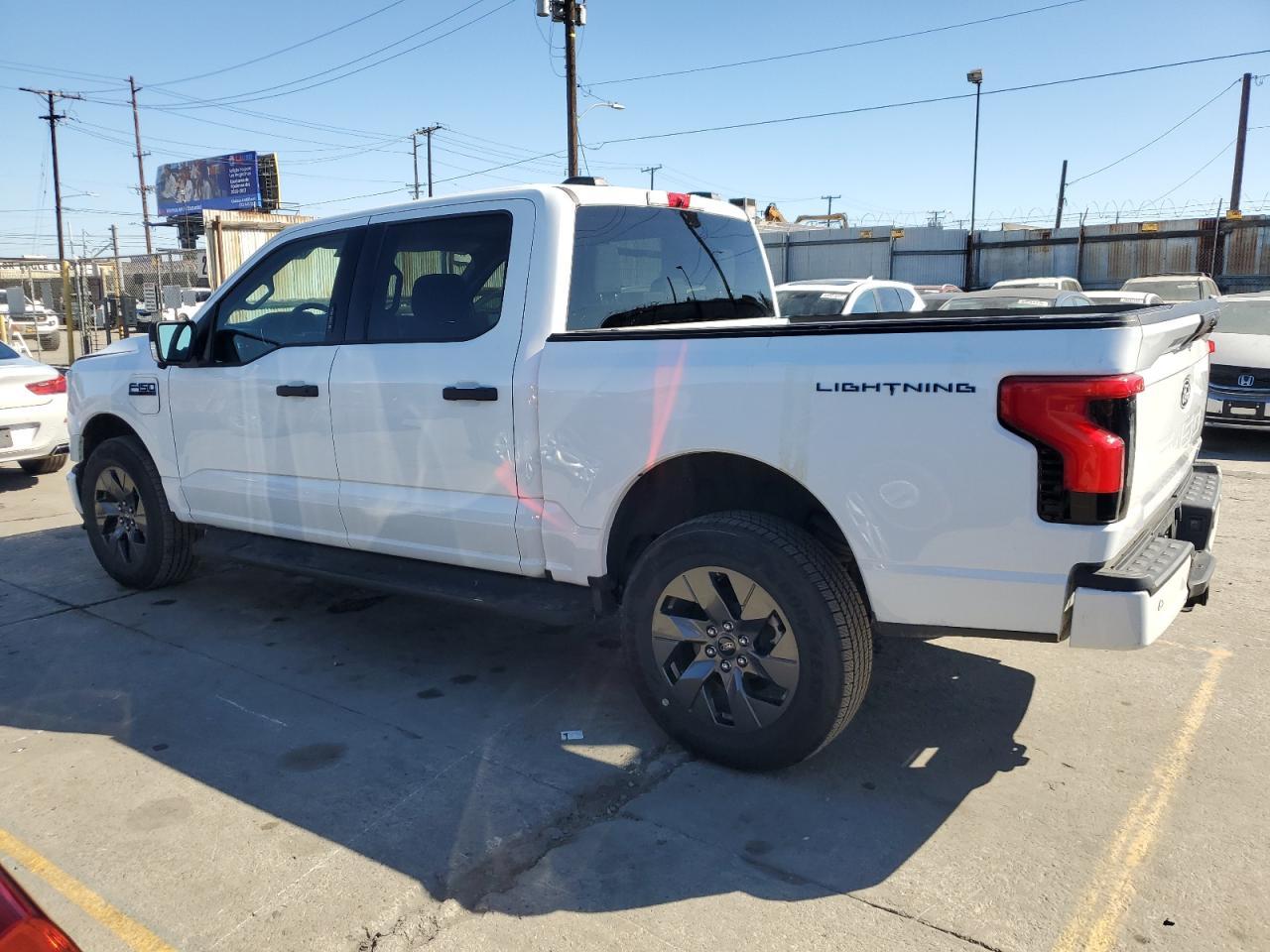 2024 FORD F-150 Lightning
