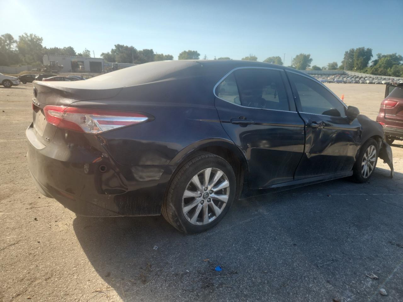 2018 TOYOTA CAMRY