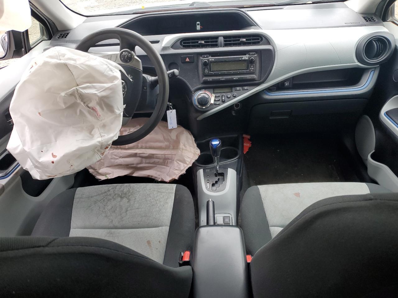 2012 TOYOTA Prius c