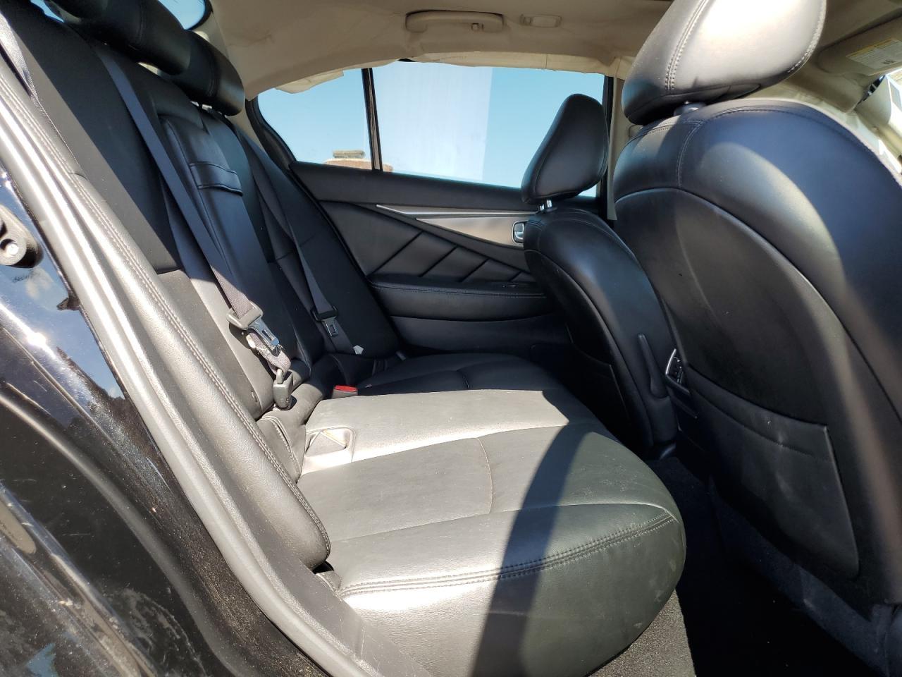 2017 INFINITI Q50