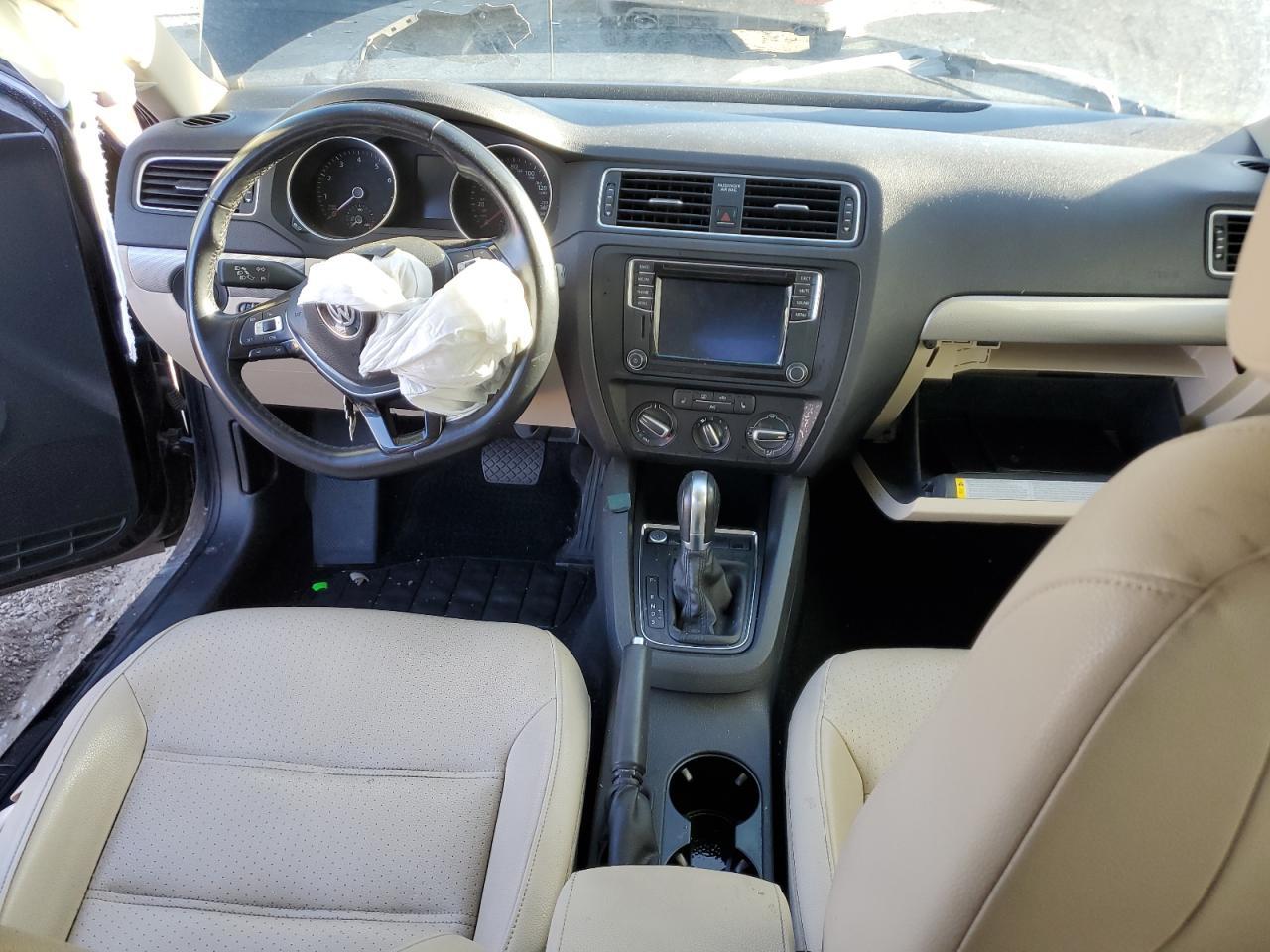 2017 VOLKSWAGEN JETTA