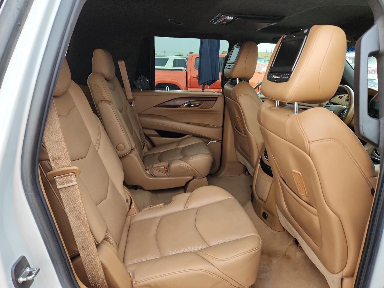 2017 CADILLAC ESCALADE