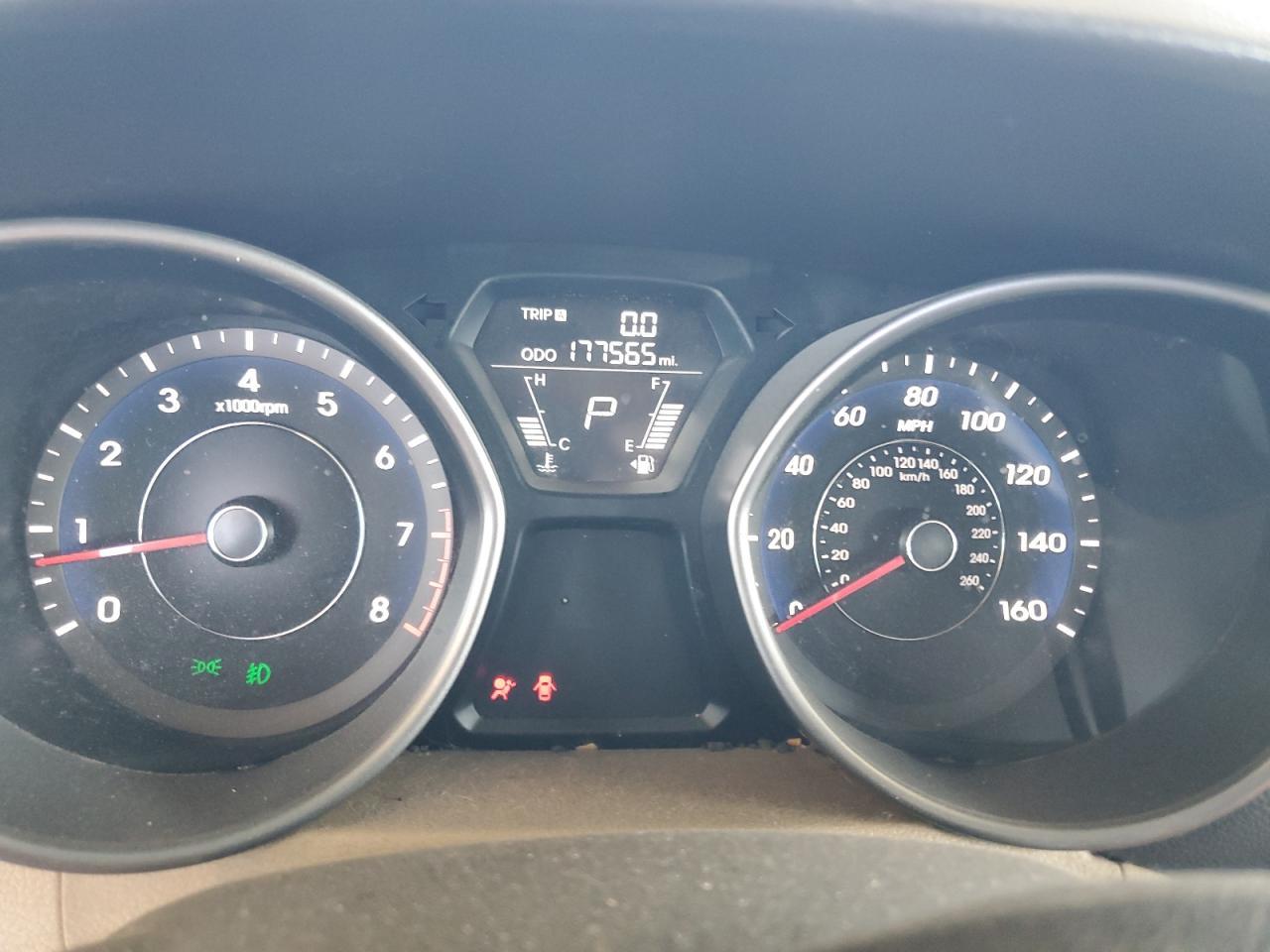2012 HYUNDAI ELANTRA