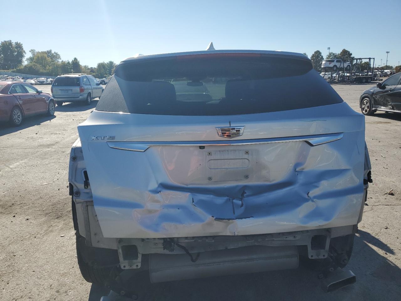 2017 CADILLAC XT5