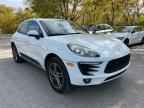 2016 PORSCHE Macan